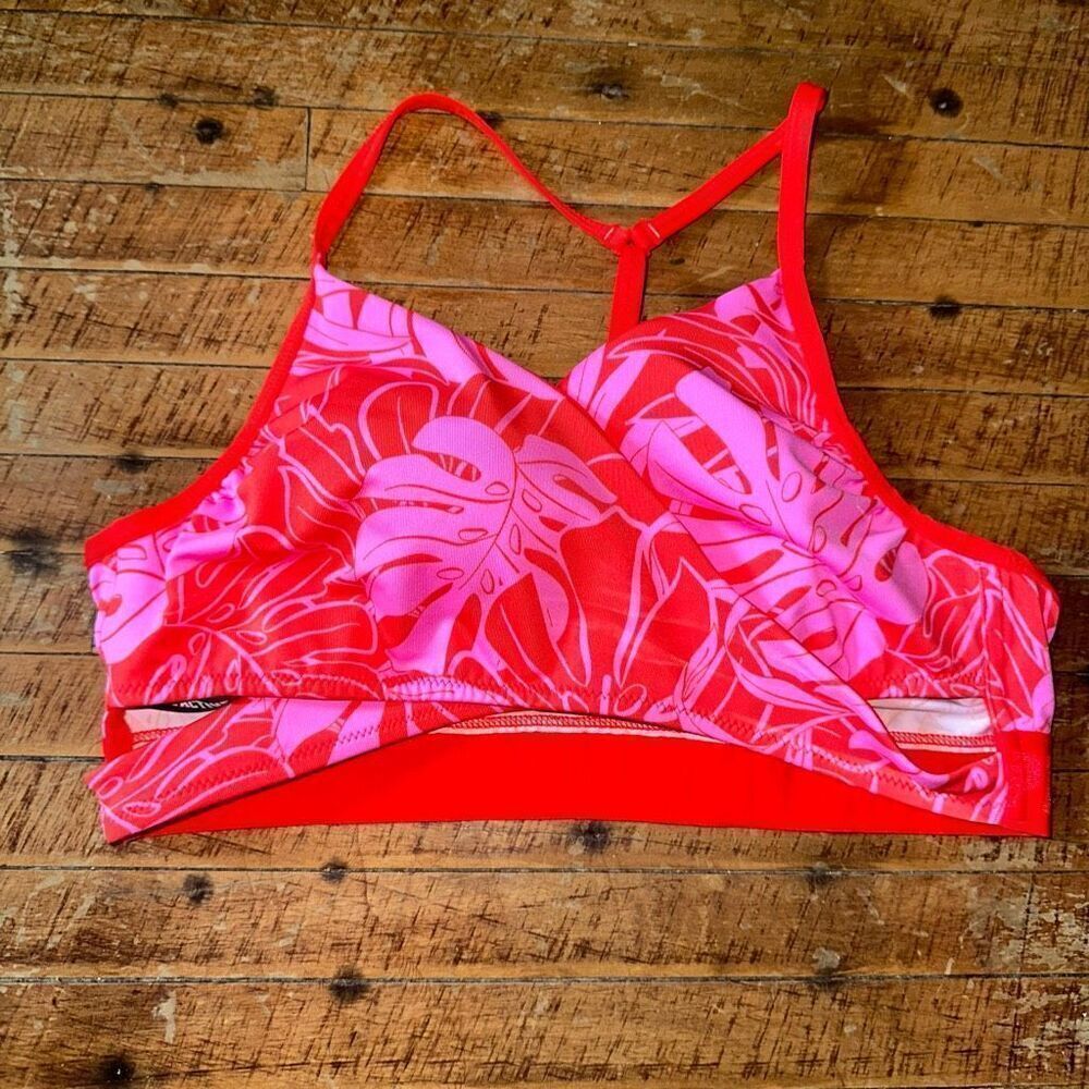 Victoria’s Secret strappy pink & red Active sporty L bra